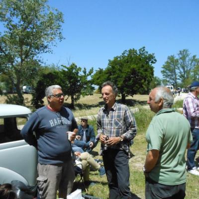 Lac: visite de Mr le maire de Vallabrégues