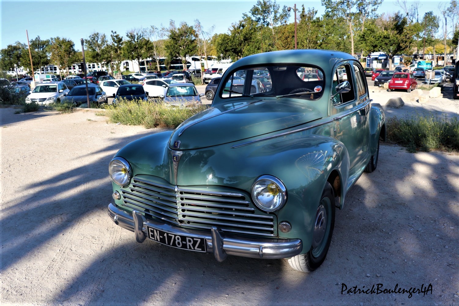 Peugeot 203