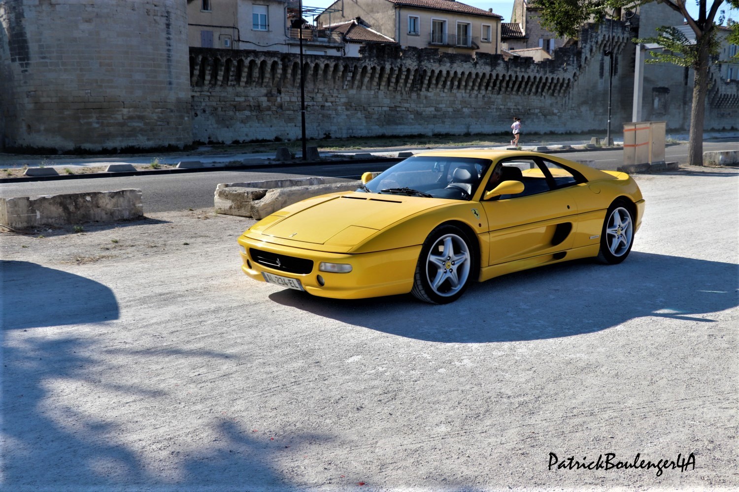 Ferrari 355