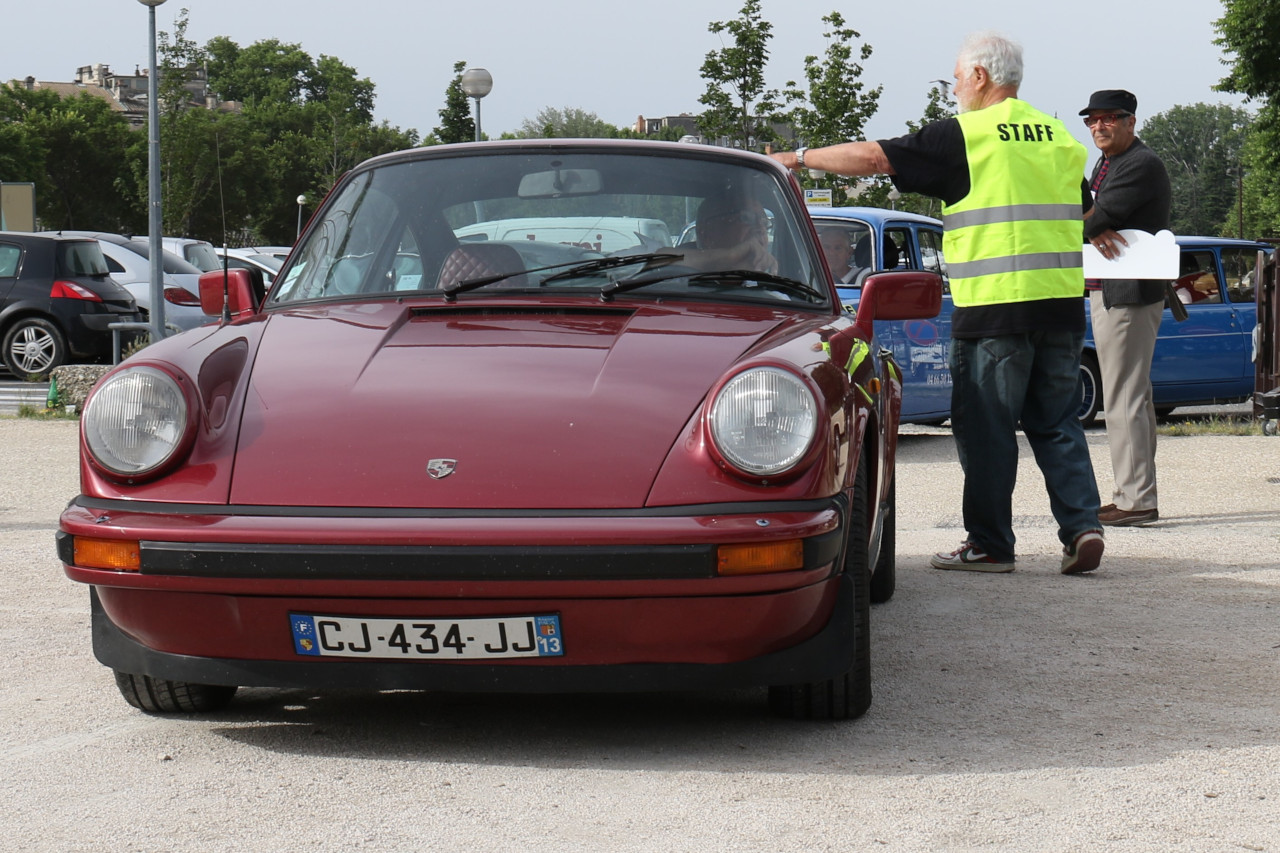 Porsche 911 Carrera