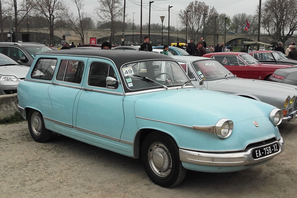 12 mars - JR - Panhard Dyna break