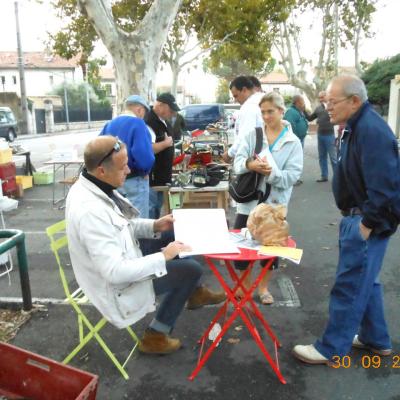 Vide garage: bureau des renseignements