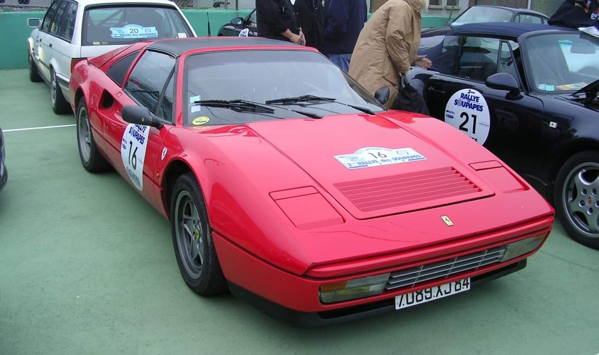 FERRARI 328 GTS de Thierry