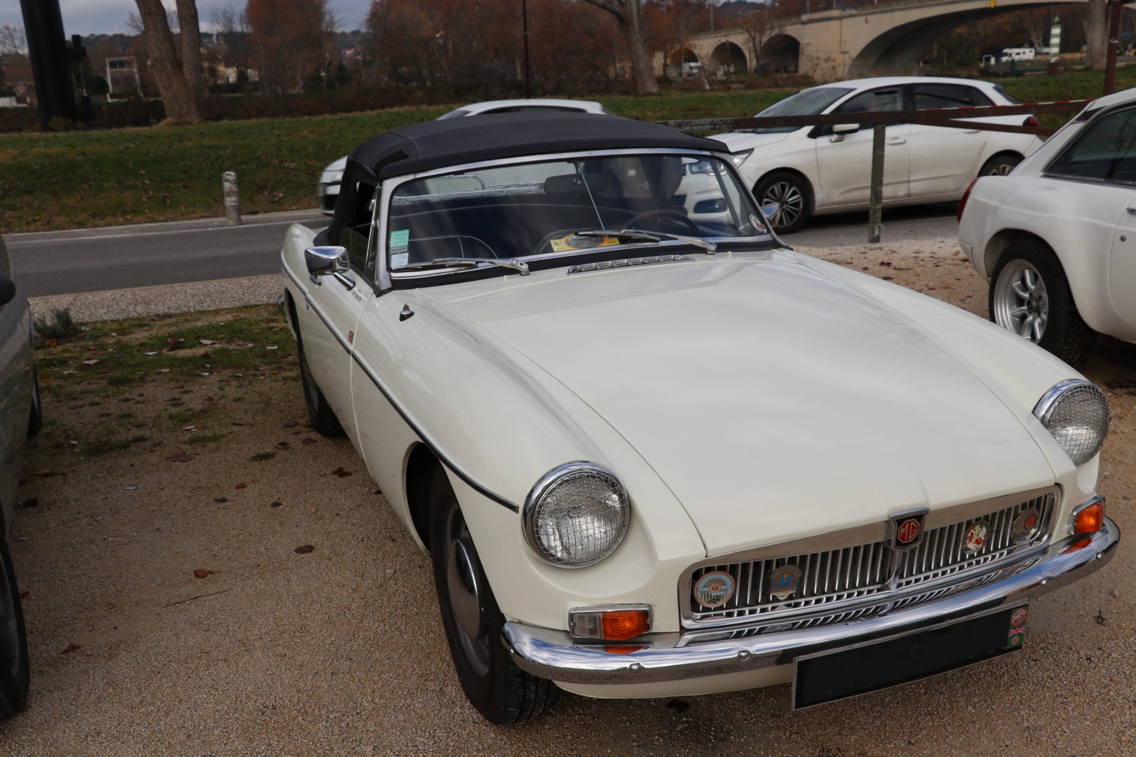 MG B