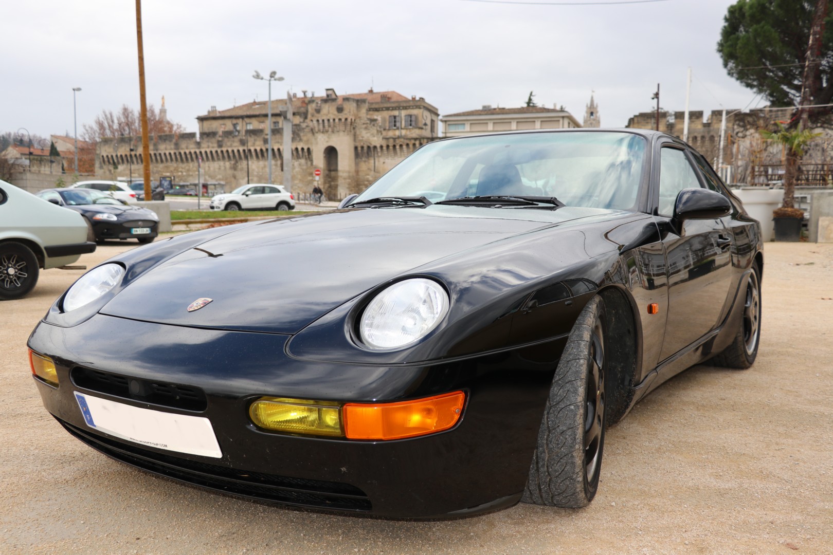 Porsche 968