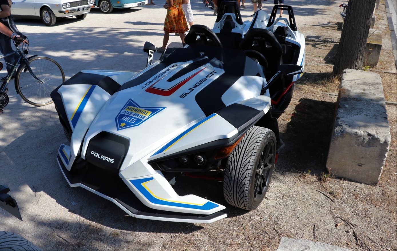 Polaris slingshot