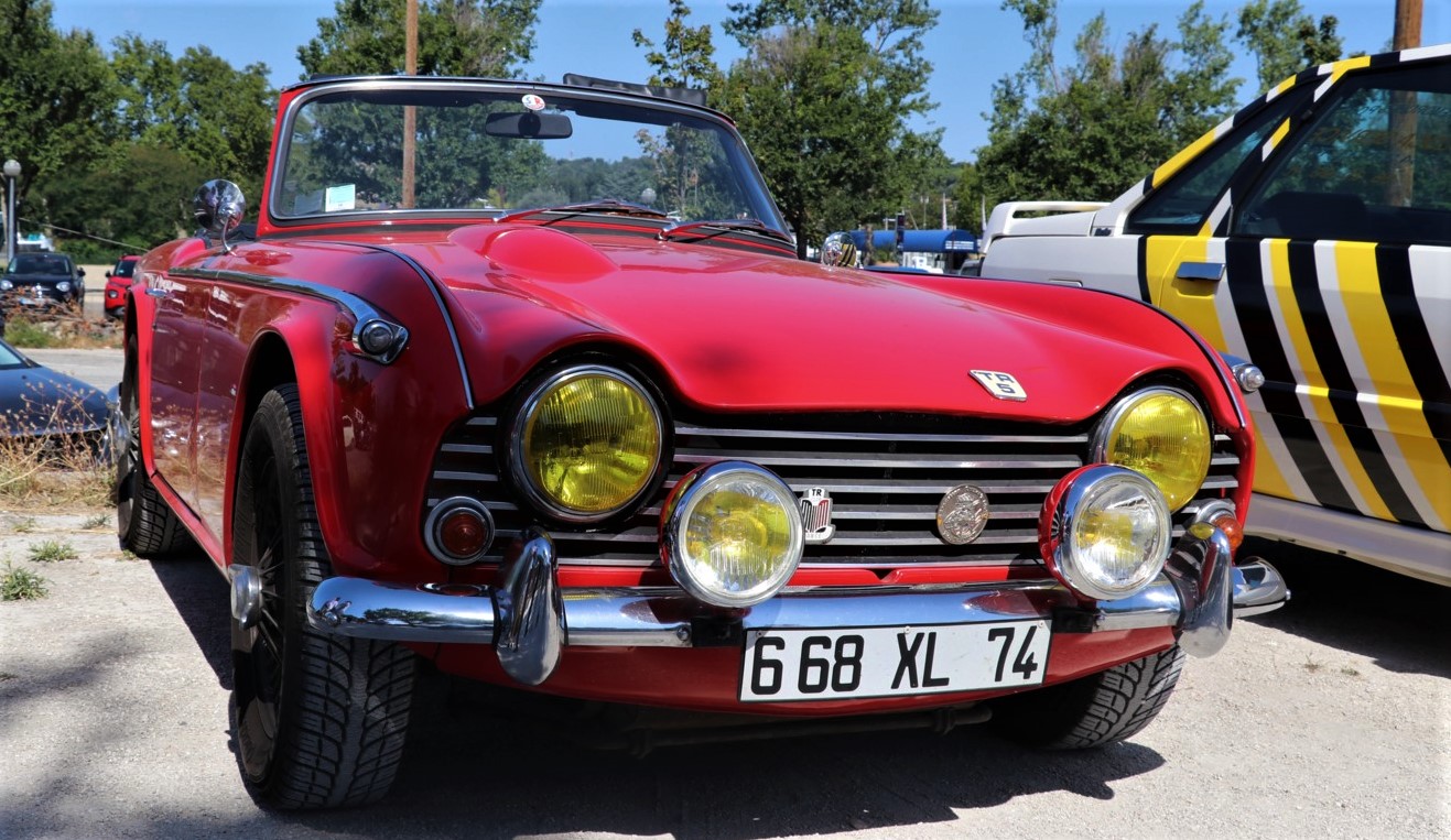 Triumph TR5