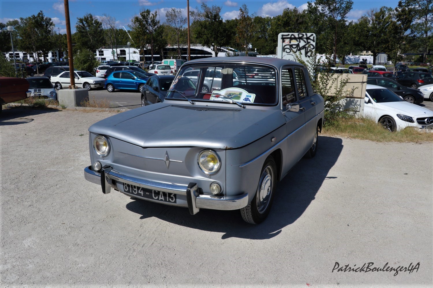  Renault R8