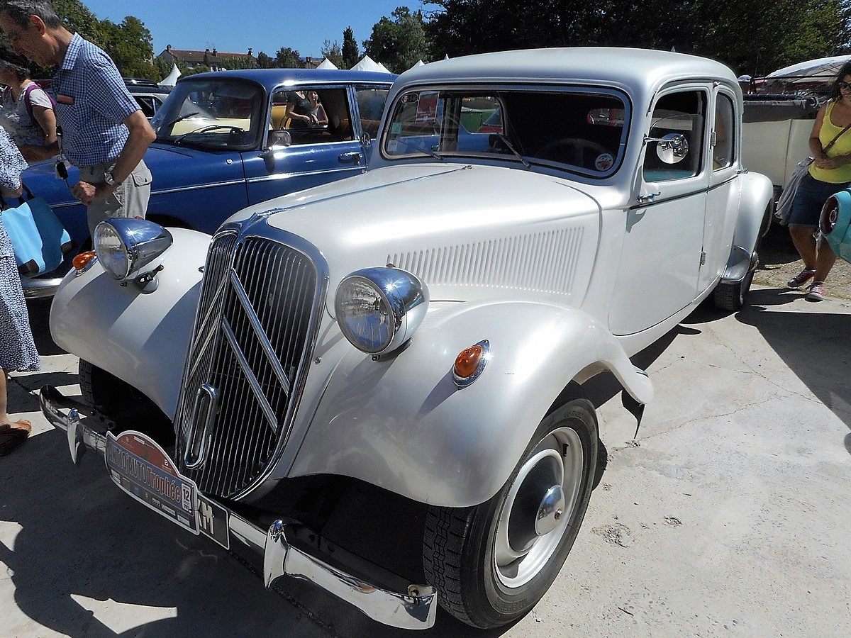 12 août: Antiqu'autos Isle sur la Sorgue