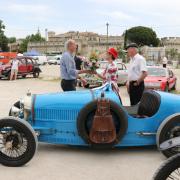 Remise du prix catégorie Sportives à la Bugatti 37